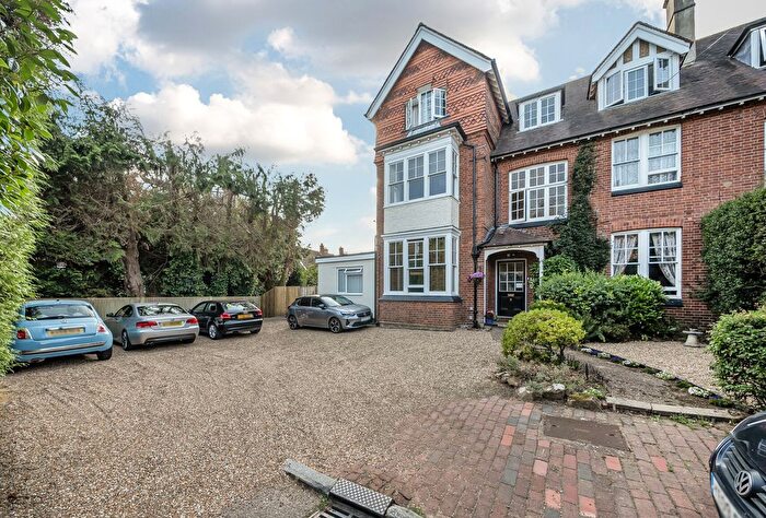 1 Bedroom Flat For Sale In Mayfield Road, Tunbridge Wells, Kent, TN4