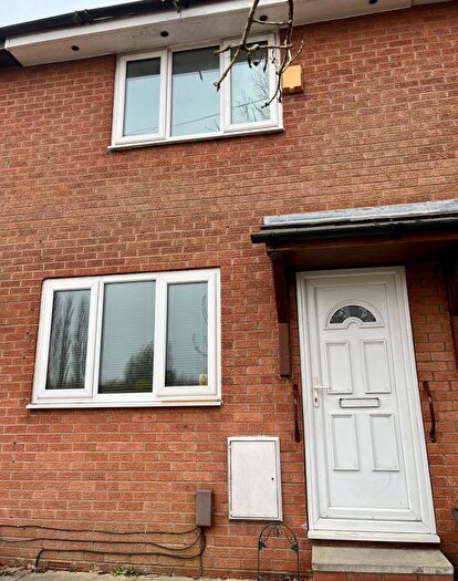 3 Bedroom Mews To Rent In Bury New Road, Bolton, BL2