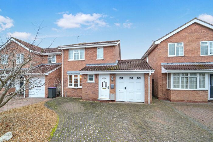 3 Bedroom Detached House For Sale In Alton Grove, Newport, TF10