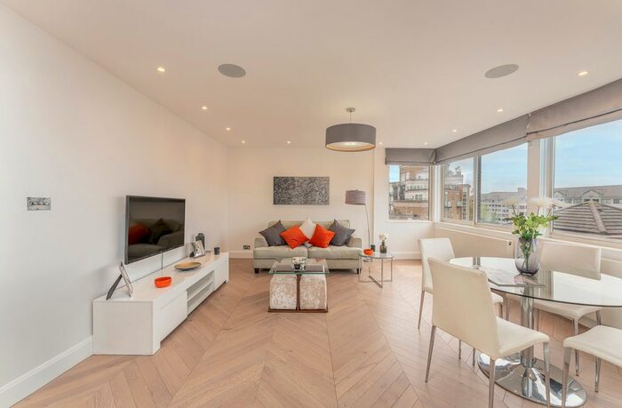 2 Bedroom Flat For Sale In Park Lorne, Park Road, St Johns Wood, NW8