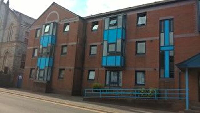 1 Bedroom Flat To Rent In East Street, Newton Abbot, TQ12