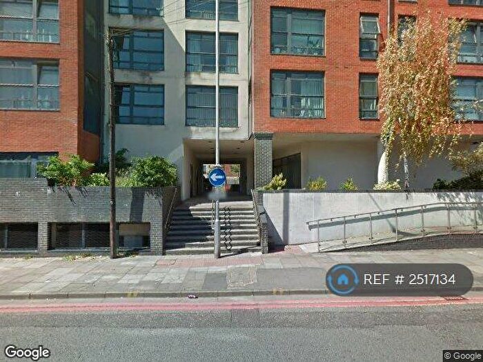 2 Bedroom Flat To Rent In Kennet Street, Reading, RG1