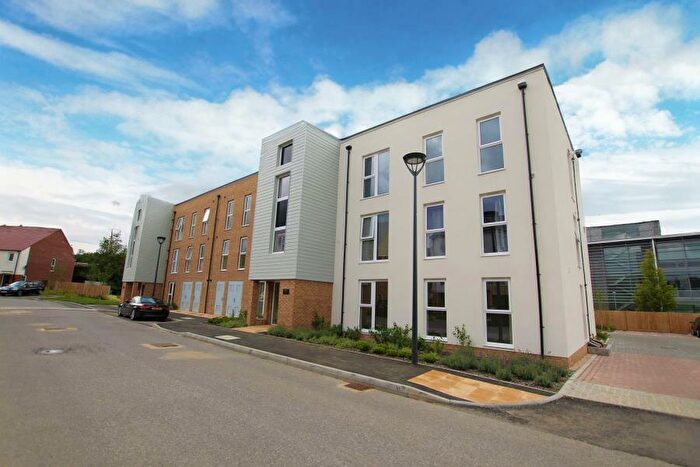 2 Bedroom Apartment To Rent In Addlestone, Surrey, KT15