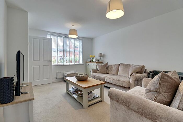 3 Bedroom Property For Sale In Flint Avenue, Havant, PO9