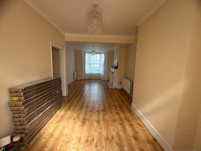 3 Bedroom Terraced House To Rent In Medcalf Road, Enfield, EN3