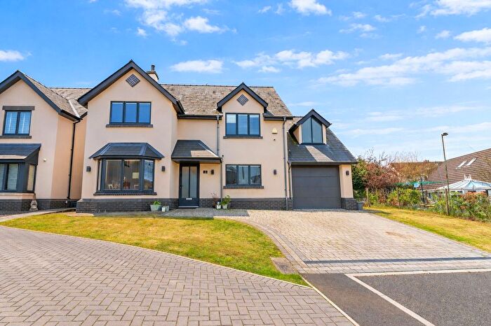4 Bedroom Detached House For Sale In Penperlleni, Pontypool, NP4