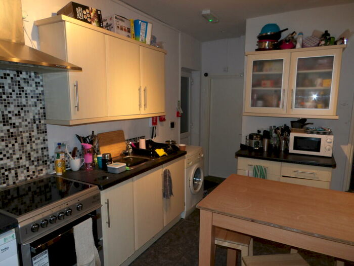 5 Bedroom Terraced House To Rent In £ Pppw Bed Hart St, Lenton, NG7