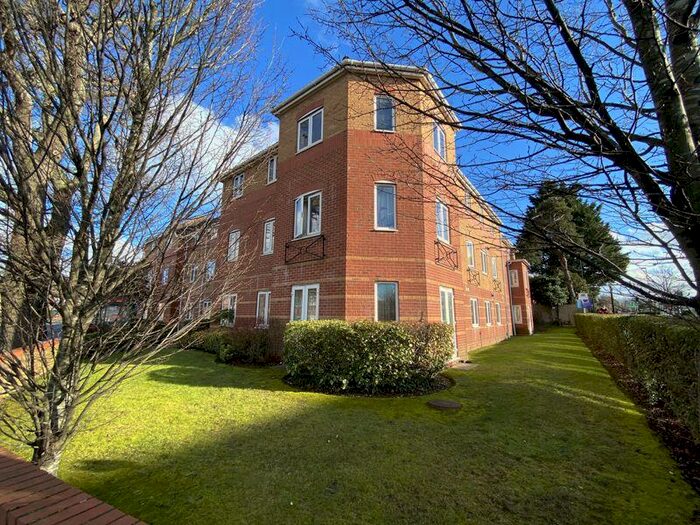 2 Bedroom Flat To Rent In Coxford Road, Shirley, Southampton, SO16