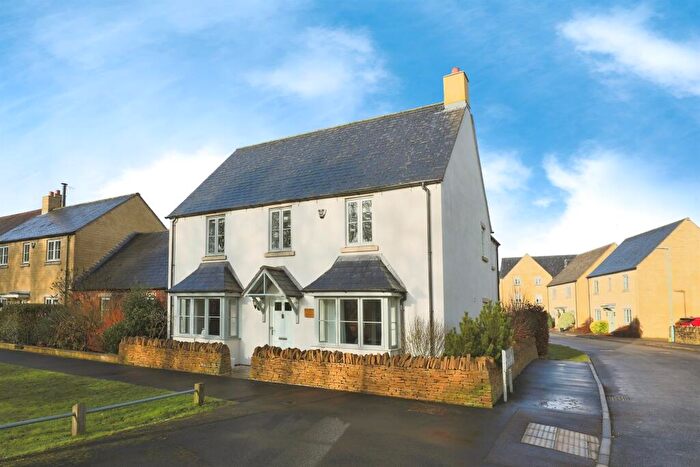 5 Bedroom Detached House For Sale In Summers Way, Moreton-In-Marsh, GL56