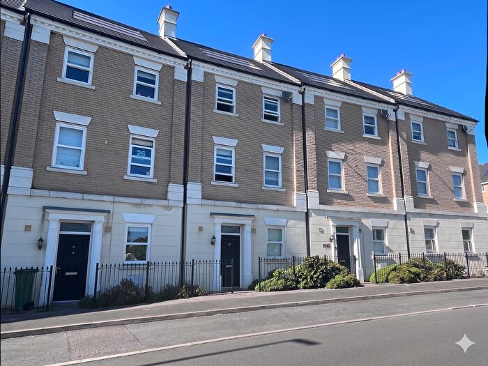 4 Bedroom Town House For Sale In Rowditch Furlong, Milton Keynes, MK14