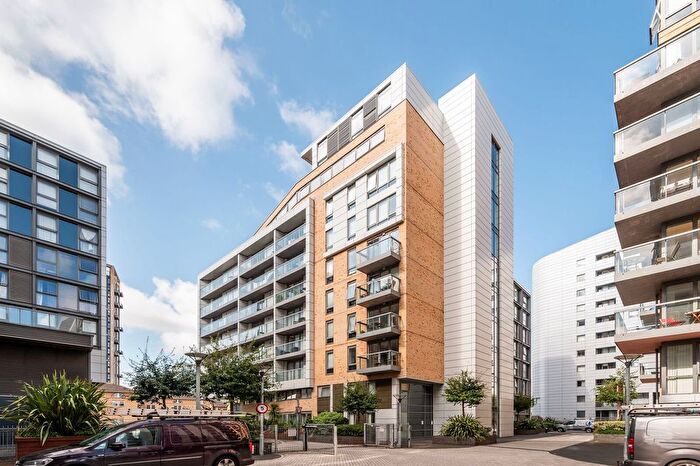 1 Bedroom Flat To Rent In Dowells Street, Greenwich, London, SE10