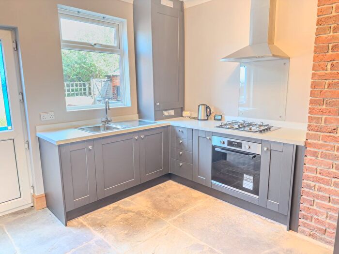 2 Bedroom Cottage To Rent In Beulah Terrace, Crossgates, Leeds, LS15