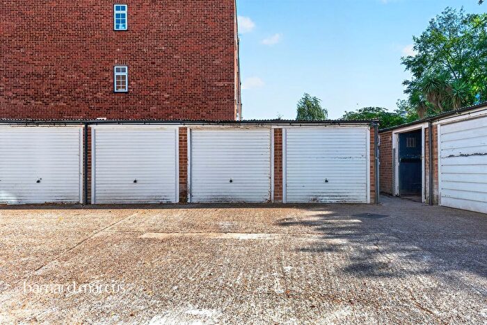 Property For Sale In Topiary Square, Richmond, TW9