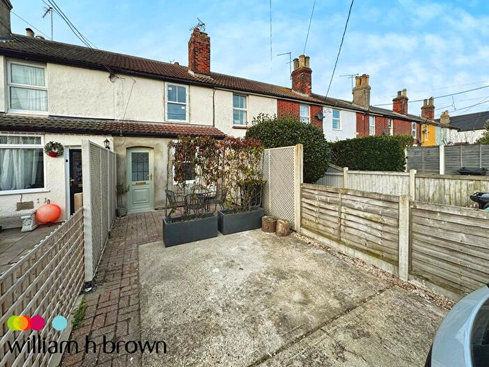 2 Bedroom House To Rent In Walton On The Naze, Essex, CO14