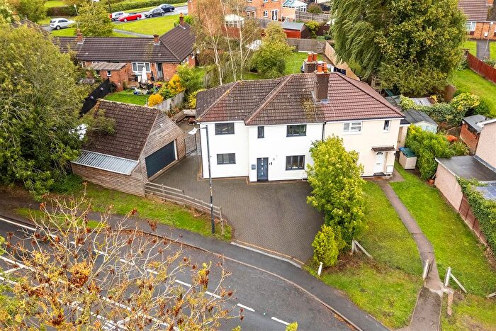 3 Bedroom Semi-Detached House For Sale In Southam Road, Long Itchington, Southam, CV47