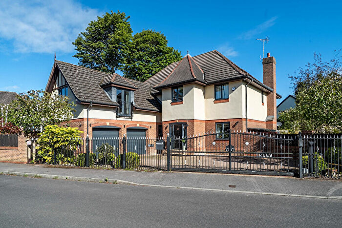 5 Bedroom Detached House For Sale In The Meadow, Scarcroft, LS14