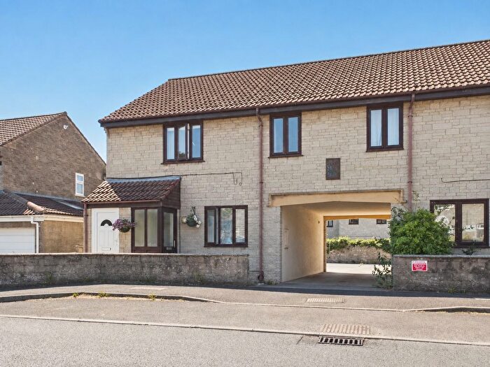 1 Bedroom Flat For Sale In Behind Berry, Somerton, TA11