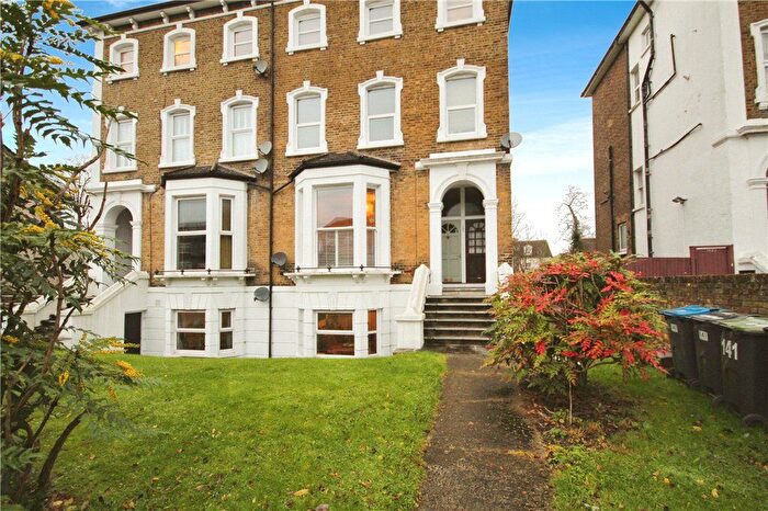 2 Bedroom Flat To Rent In Selhurst Road, London, SE25