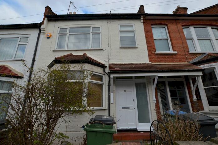 3 Bedroom Terraced House To Rent In Ruby Road, London, E17
