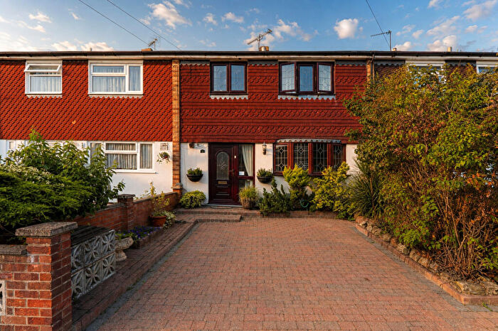 3 Bedroom Terraced House For Sale In Udall Gardens, Collier Row, RM5
