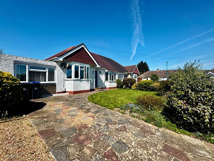 3 Bedroom Bungalow To Rent In Greet Road, Lancing, BN15