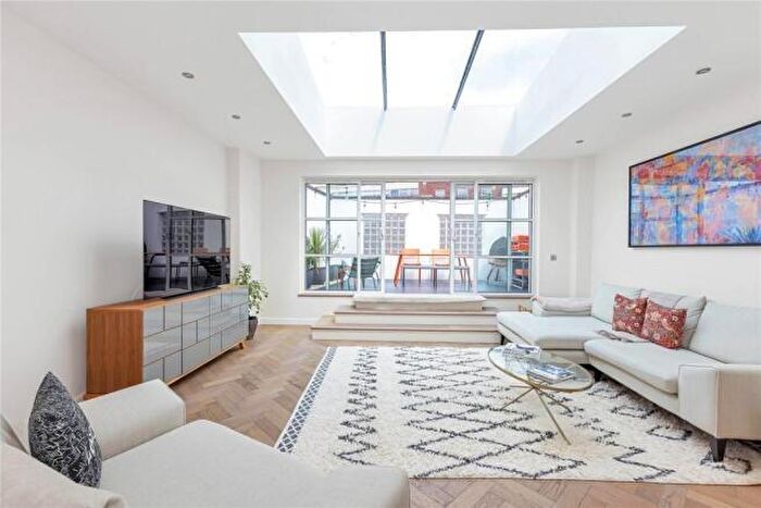 3 Bedroom House To Rent In Osborn Terrace London, SE3