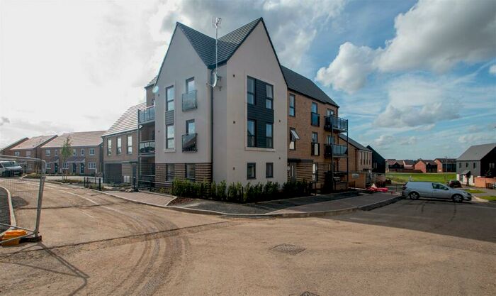 2 Bedroom Apartment To Rent In Teeswater Way, Whitehouse, MK8