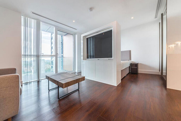 Studio To Rent In Maine Tower, Canary Wharf, E14