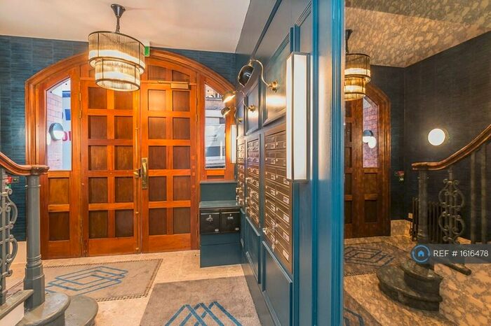 2 Bedroom Flat To Rent In The Lightwell, Birmingham, B3