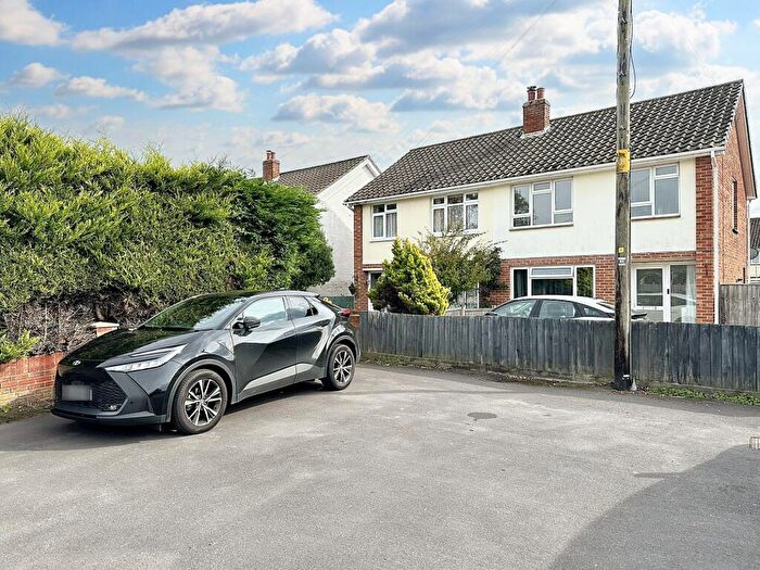 3 Bedroom Semi-Detached House For Sale In May Crescent, Holbury, SO45