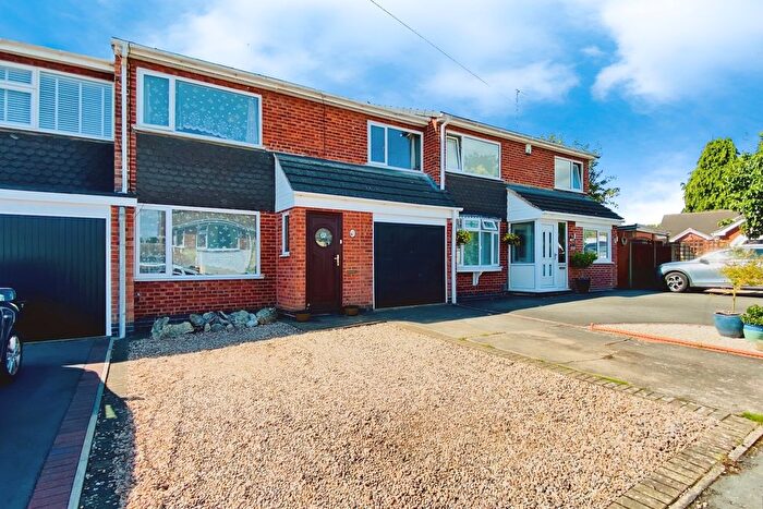 3 Bedroom Terraced House For Sale In Lyndene Close, Earl Shilton, LE9