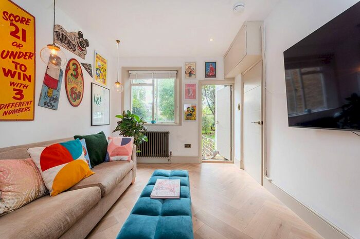 1 Bedroom Flat To Rent In Chiswick High Road, Chiswick, London, W4