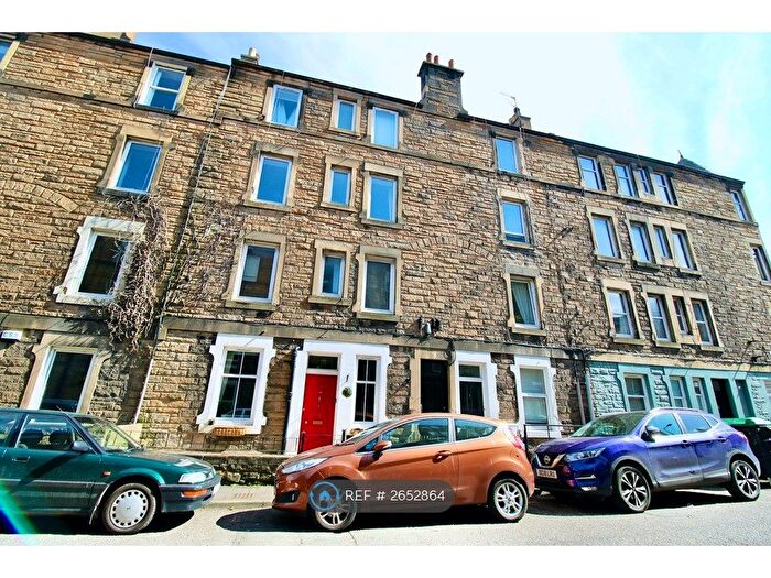 1 Bedroom Flat To Rent In Dalgety Street, Edinburgh, EH7