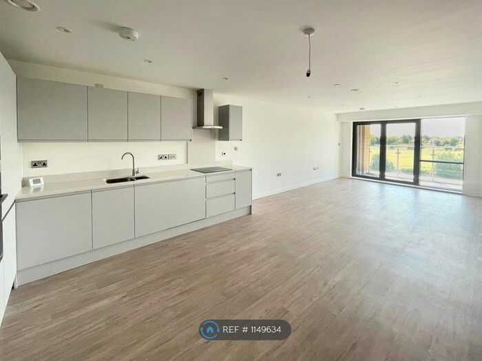 2 Bedroom Flat To Rent In Yacht Club Place, Nottingham, NG2