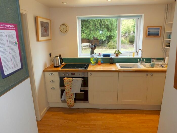 3 Bedroom Semi-Detached House To Rent In The Broyle, Ringmer, BN8