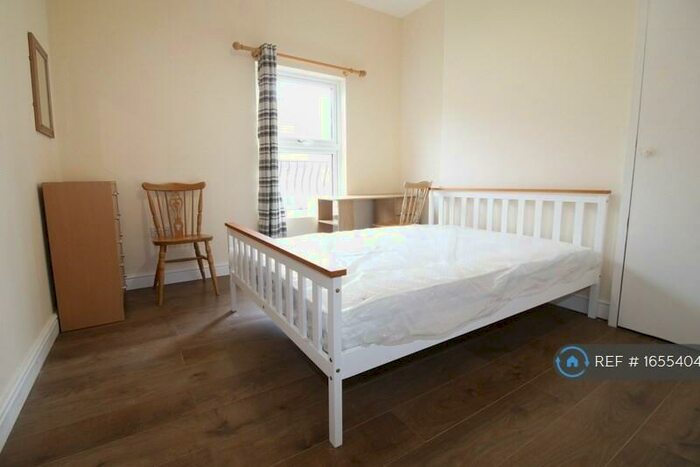 3 Bedroom Terraced House To Rent In Colchester Street, Coventry, CV1