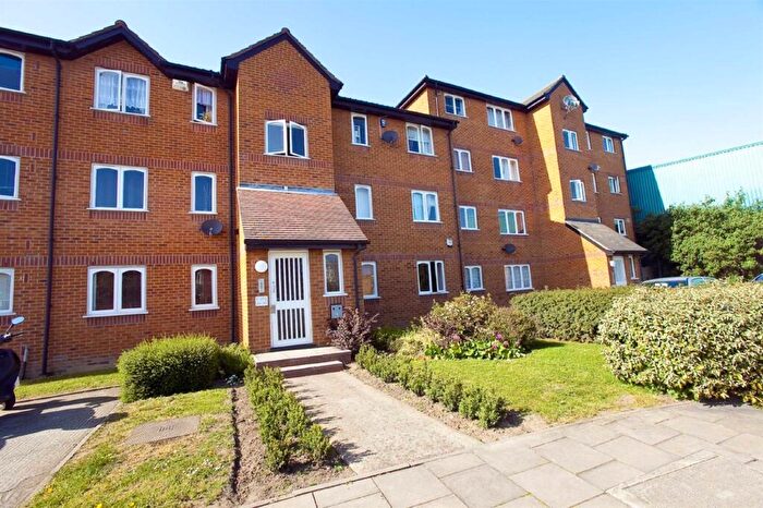 1 Bedroom Apartment To Rent In Sybil Phoenix Close, Deptford, SE8