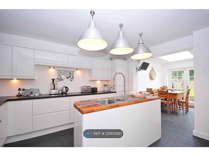 5 Bedroom Terraced House To Rent In Whitstable Road, Canterbury, CT2