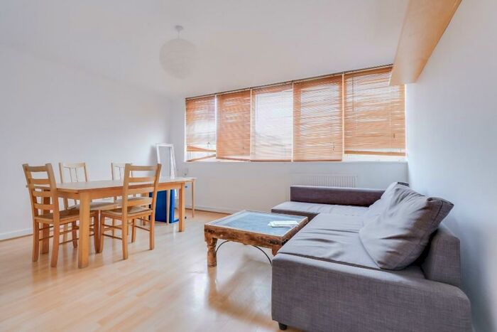 2 Bedroom Apartment To Rent In Buckland Court, St. John's Estate, N1