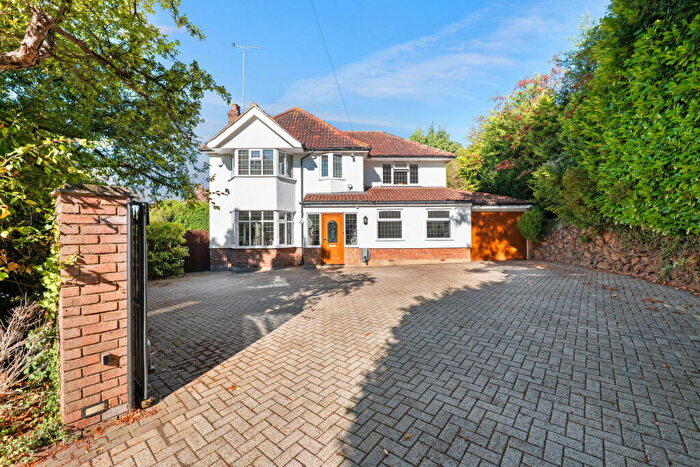 5 Bedroom Detached House For Sale In Ballards Way, CR2