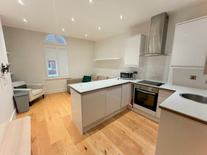 2 Bedroom Duplex To Rent In High Street, Lincoln, LN2