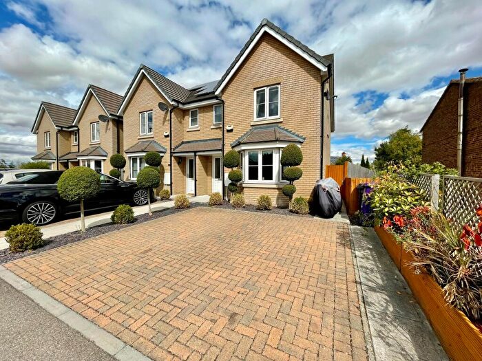 3 Bedroom Semi-Detached House To Rent In Sassoon Drive, Royston, SG8