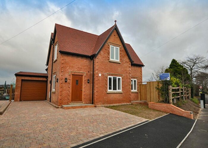 4 Bedroom Detached House For Sale In Oakley Lane, Wimborne, BH21