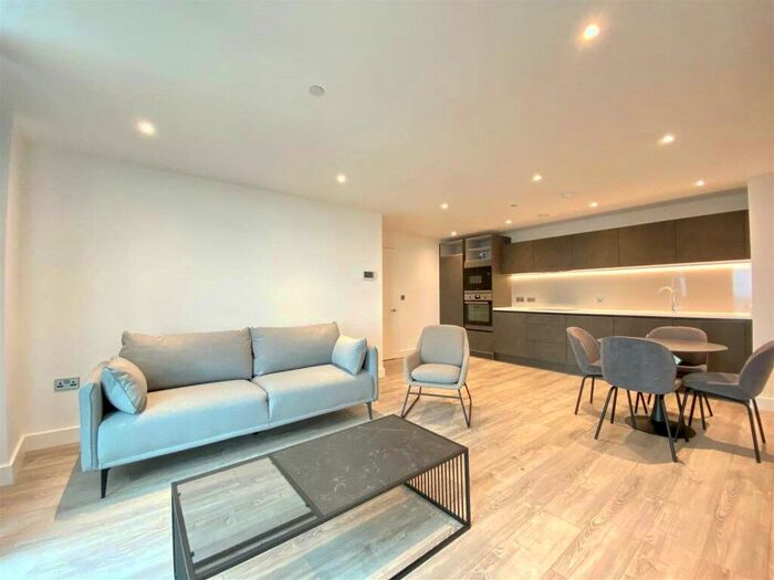 1 Bedroom Flat To Rent In Caxton Street North, Canning Town, London, E16