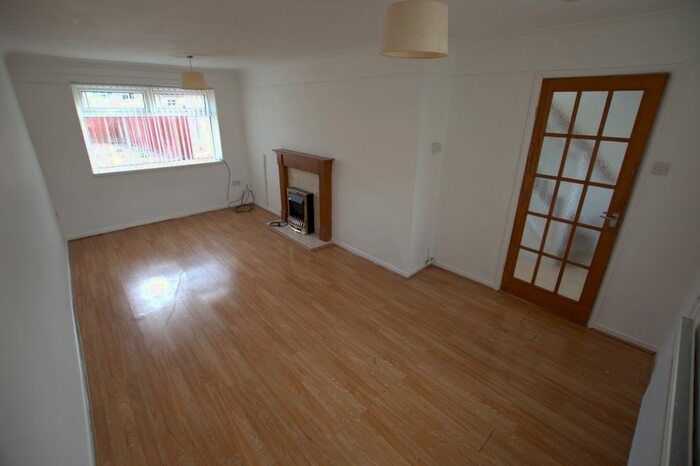 2 Bedroom Semi-Detached House To Rent In Croyland Green, Leicester, LE5