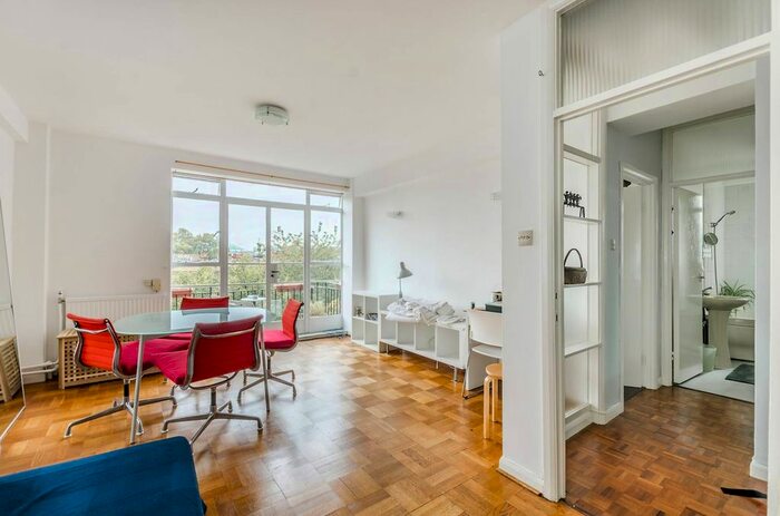 2 Bedroom Flat To Rent In Cranfield House, Bloomsbury, London, WC1B