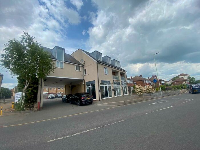 2 Bedroom Flat To Rent In Flat Woolpack Court, A High Street, EN8