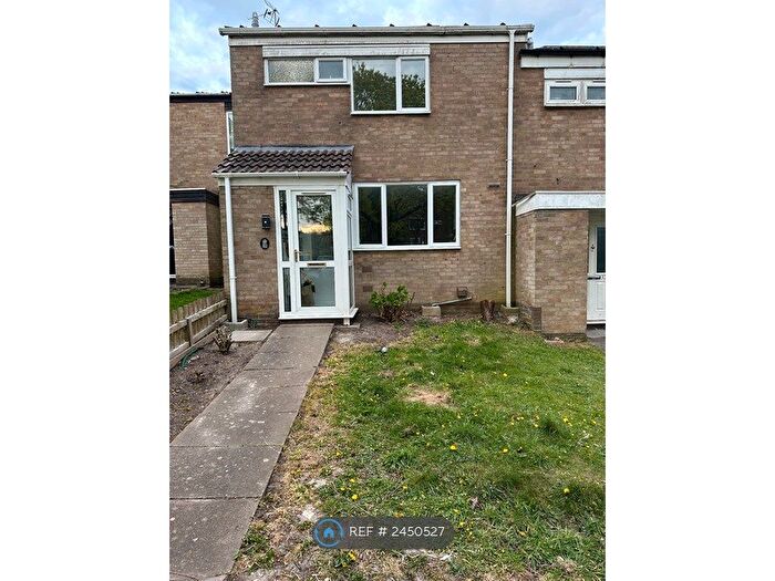 3 Bedroom Terraced House To Rent In Simmons Drive, Quinton, B32