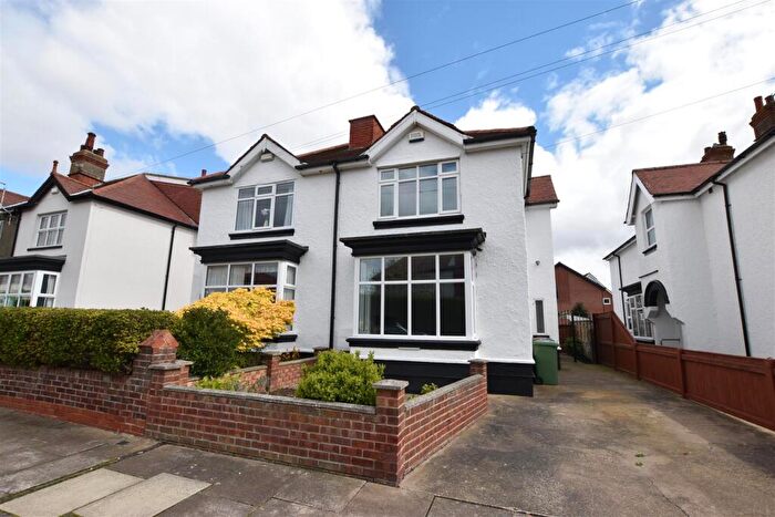 3 Bedroom Semi-Detached House For Sale In Seacroft Road, Cleethorpes, DN35