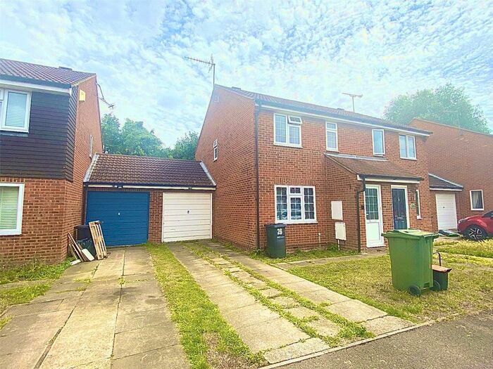 3 Bedroom Semi-Detached House To Rent In The Tail Race, Maidstone, Kent, ME15